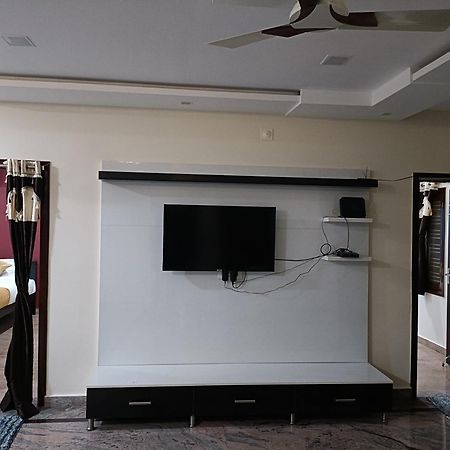 Four Seasons Home Stay Tirupati Extérieur photo