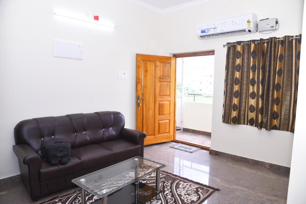 Four Seasons Home Stay Tirupati Extérieur photo