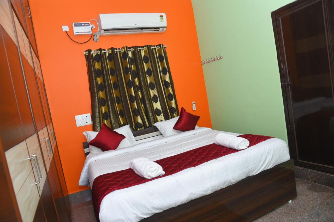 Four Seasons Home Stay Tirupati Extérieur photo