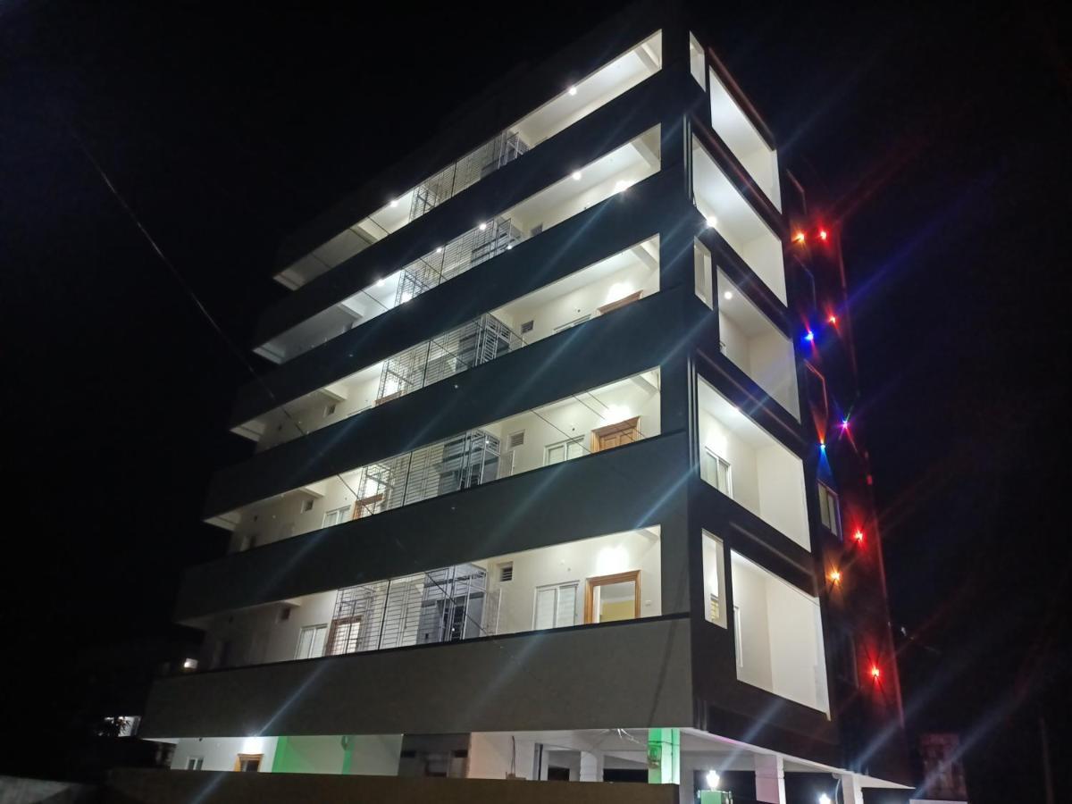 Four Seasons Home Stay Tirupati Extérieur photo
