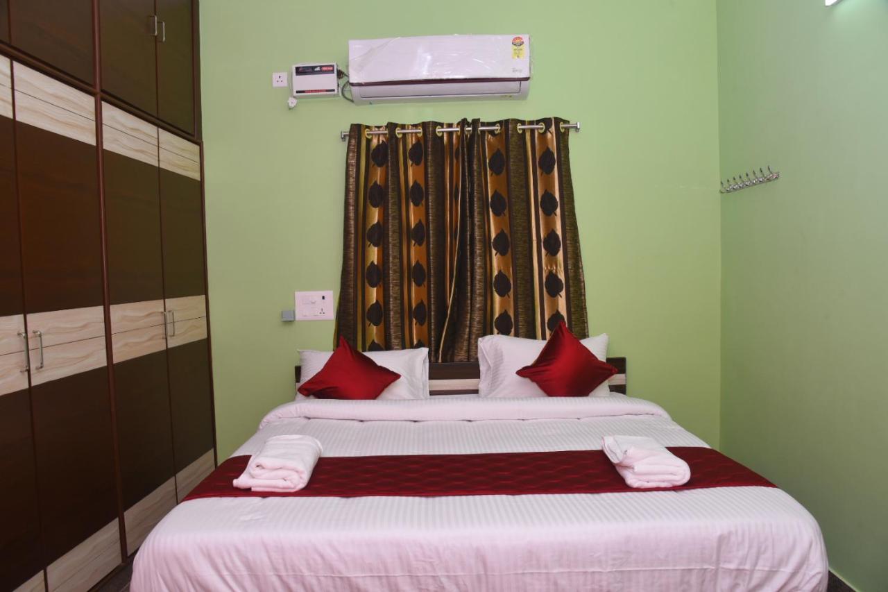 Four Seasons Home Stay Tirupati Extérieur photo