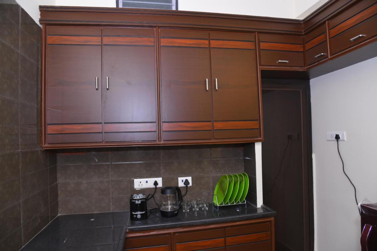 Four Seasons Home Stay Tirupati Extérieur photo