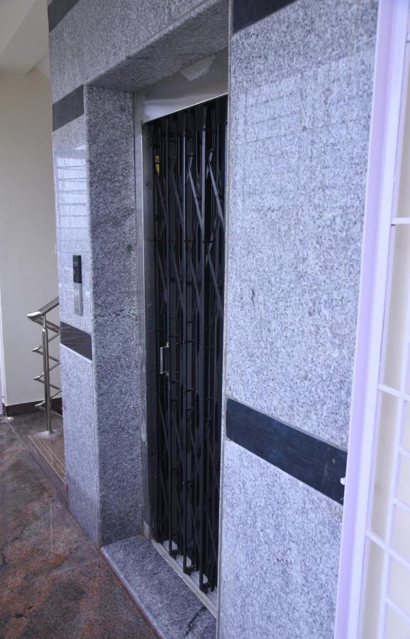 Four Seasons Home Stay Tirupati Extérieur photo
