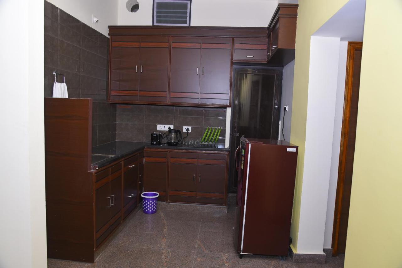 Four Seasons Home Stay Tirupati Extérieur photo