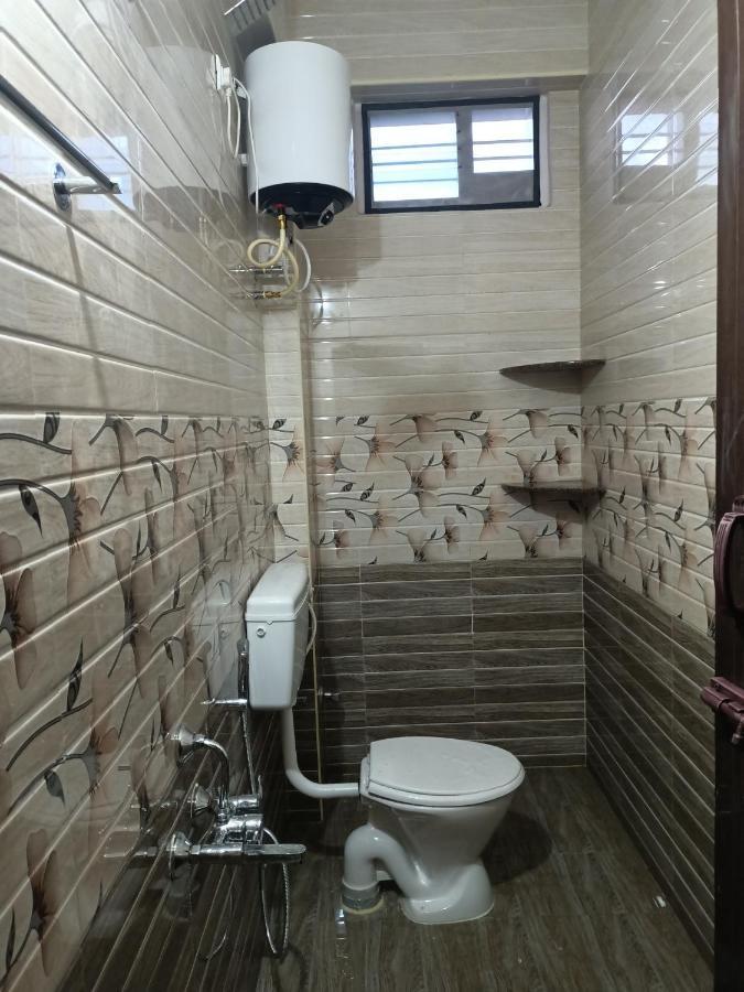 Four Seasons Home Stay Tirupati Extérieur photo