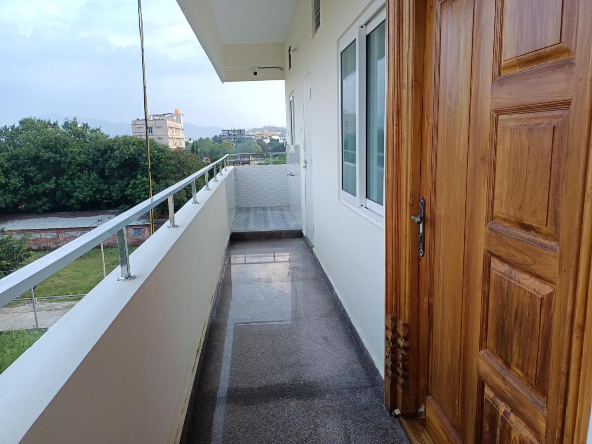 Four Seasons Home Stay Tirupati Extérieur photo
