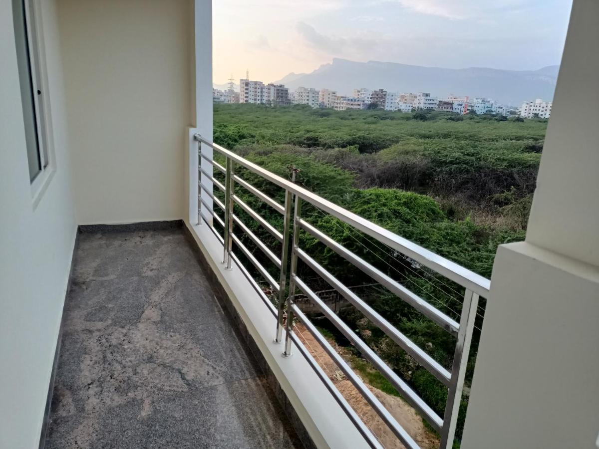 Four Seasons Home Stay Tirupati Extérieur photo