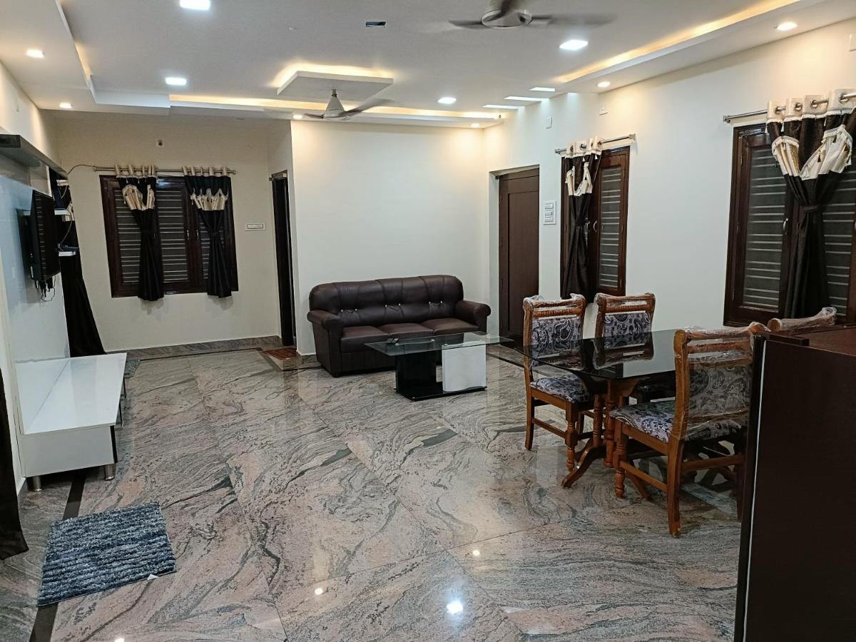 Four Seasons Home Stay Tirupati Extérieur photo