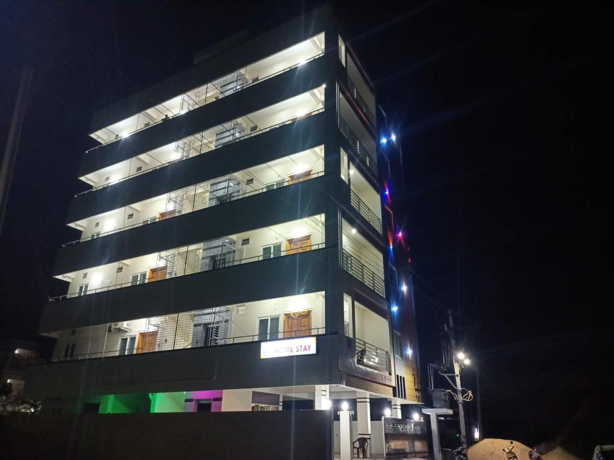 Four Seasons Home Stay Tirupati Extérieur photo