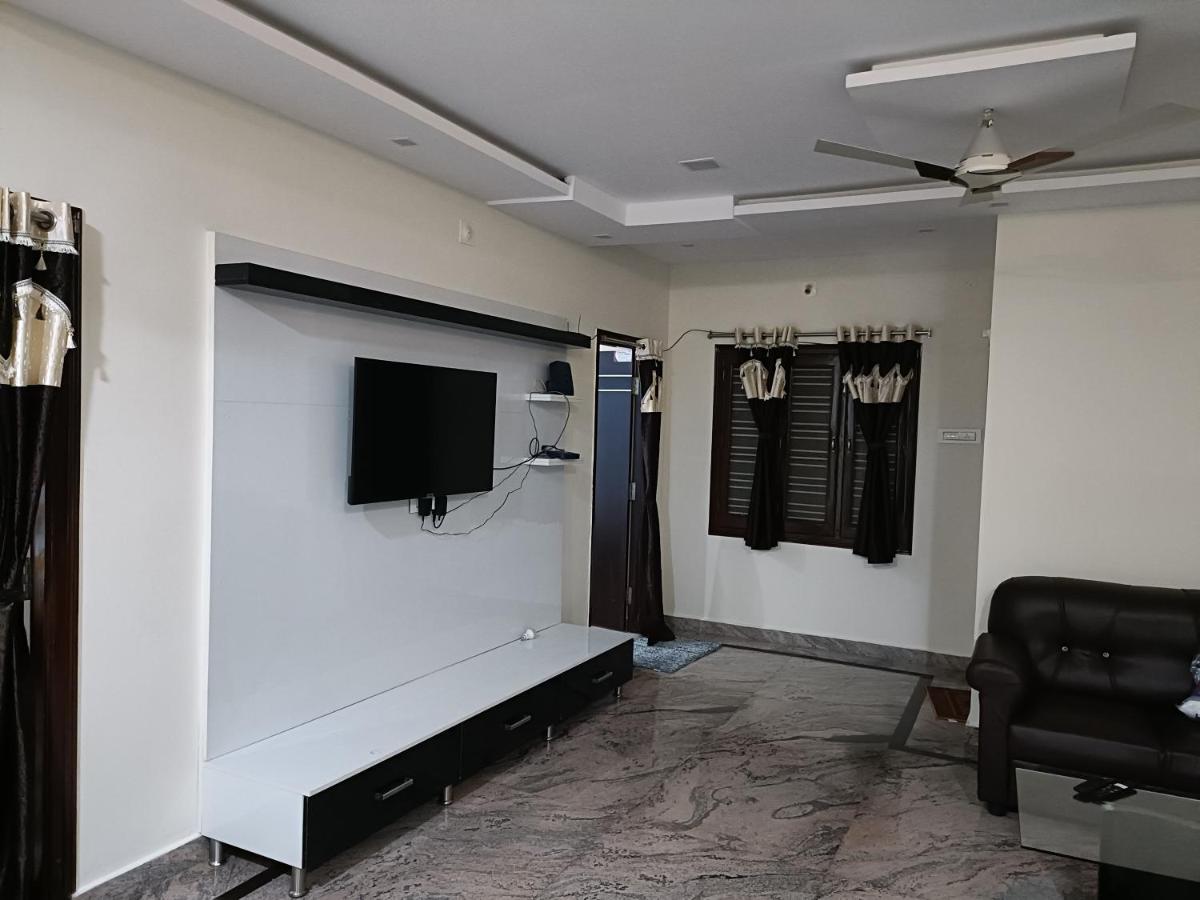 Four Seasons Home Stay Tirupati Extérieur photo