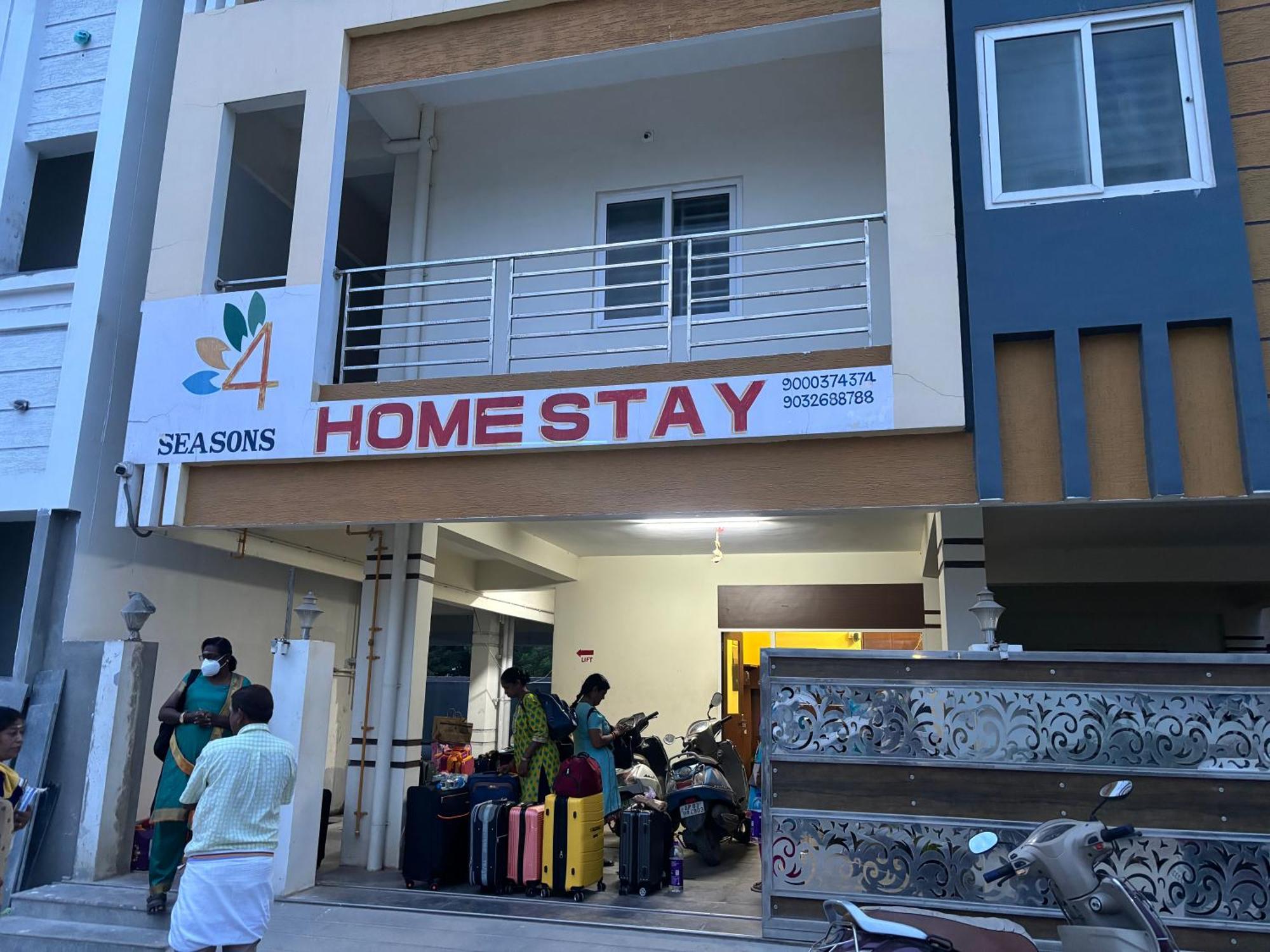 Four Seasons Home Stay Tirupati Extérieur photo